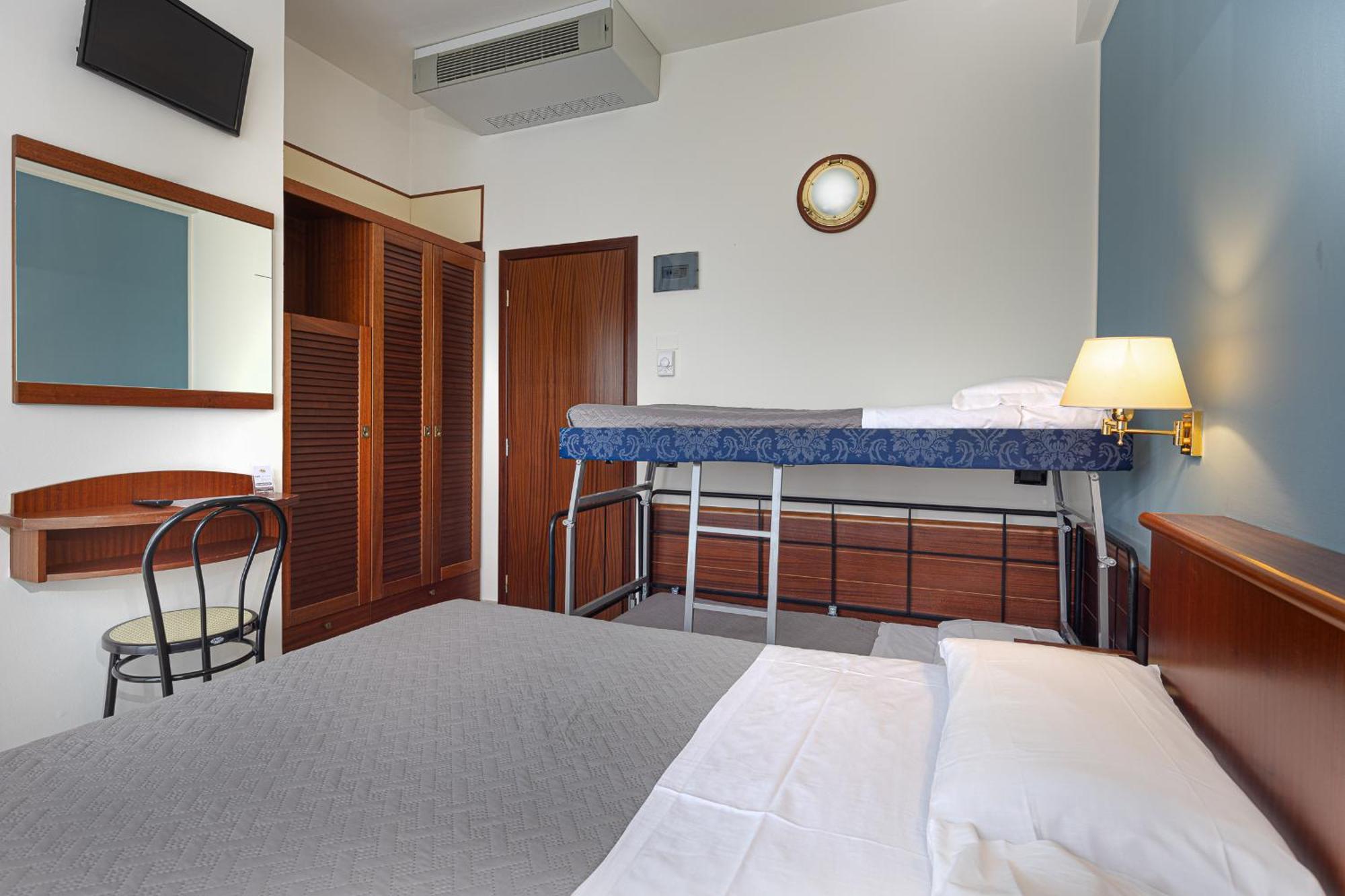 Hotel Avana Fronte Mare Riccione Bagian luar foto