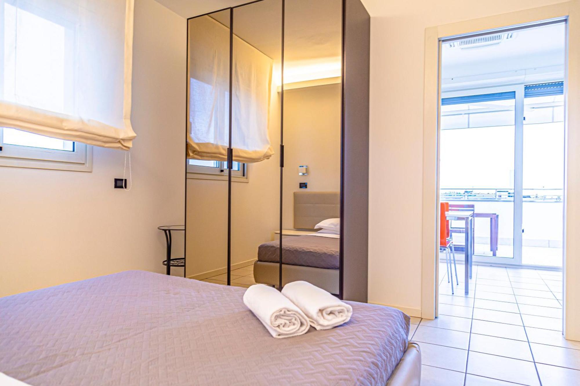 Hotel Avana Fronte Mare Riccione Bagian luar foto